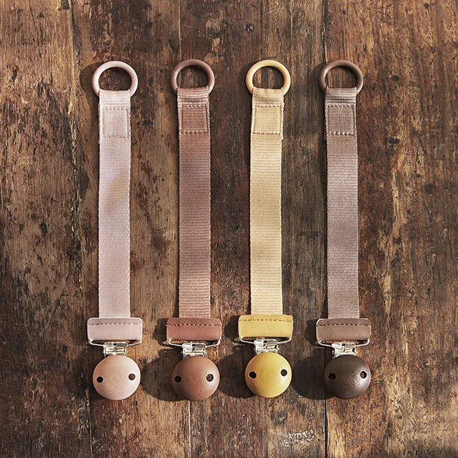 Elodie Details pacifier clip wood lifestyle 2