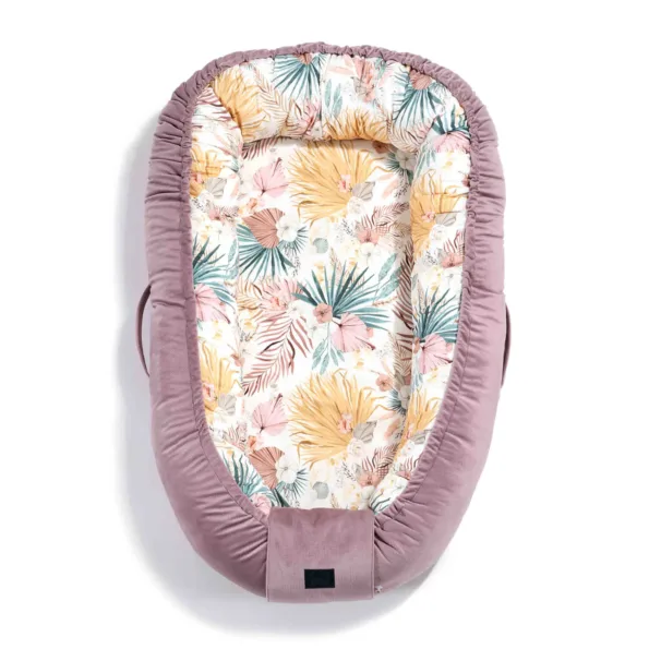 Beautiful baby nest from La Millou. Please not that when not in stock, delivery time 2-3 weeks. Kidsbloom.ee