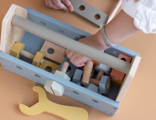 0018578_little-dutch-toolbox-essentials-4