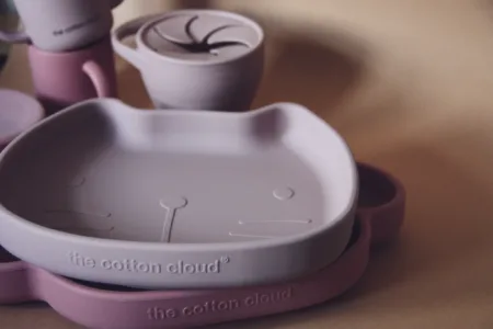 The Cotton Cloud silicone suction plate