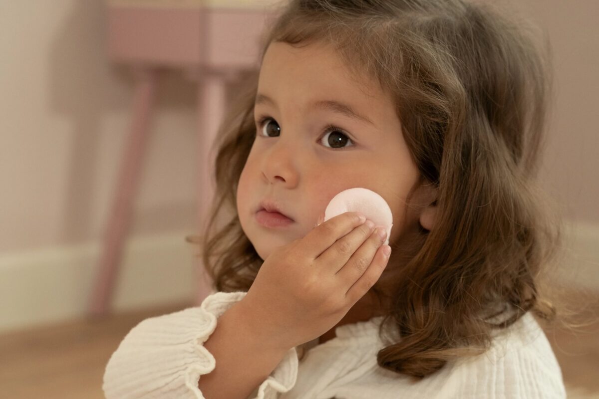 Little Dutch puidust meigilaud Little Dutch puidust meigilaud