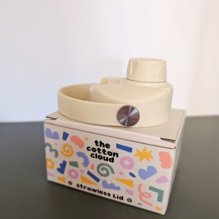 The Cotton Cloud Strawless Lid for Stainless Steel bottles