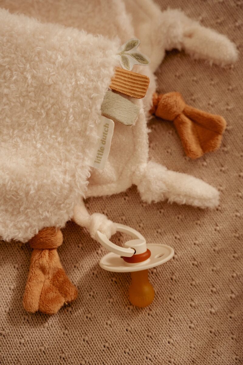 cuddle-cloth-little-goose-ld8427-2-Large Little Dutch cuddle cloth Little Goose