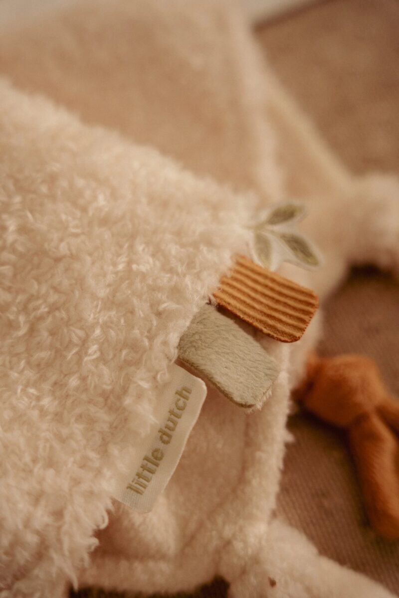cuddle-cloth-little-goose-ld8427-3-Large Little Dutch cuddle cloth Little Goose