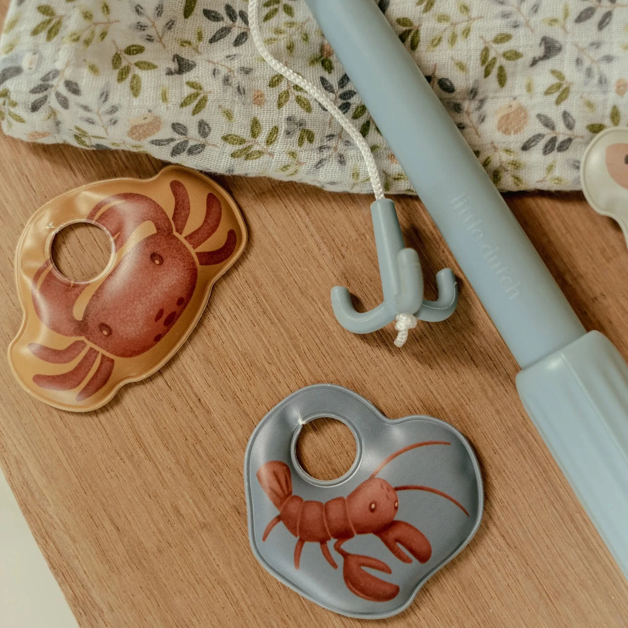 0030961_fishing-game-blue.jpg Little Dutch Bath Fish Game