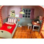 Sam ja Julia mängukohver magamistuba