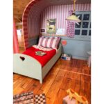 Sam ja Julia mängukohver magamistuba