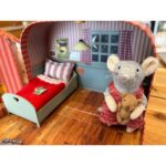 Sam ja Julia mängukohver magamistuba