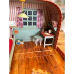 Sam ja Julia mängukohver magamistuba