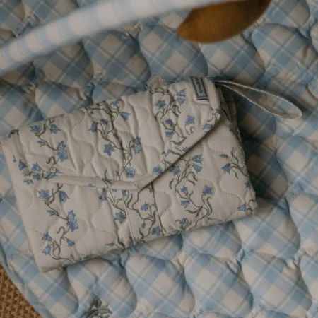 Garbo&Friends quilted change to go